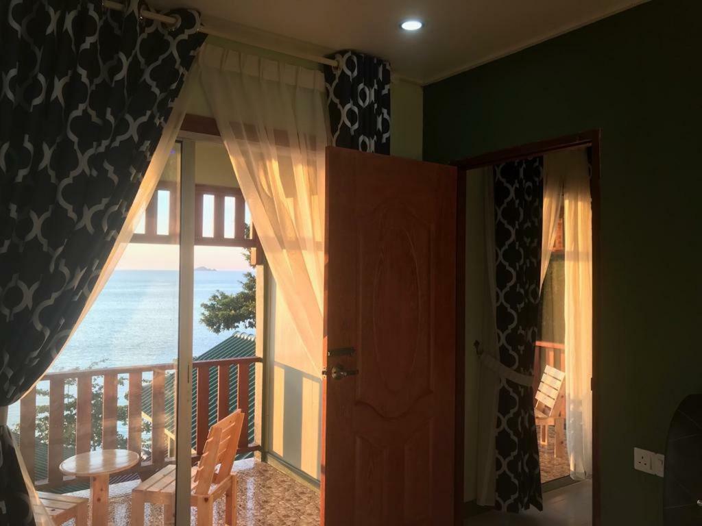 Perhentian Chomel Chalet Екстериор снимка